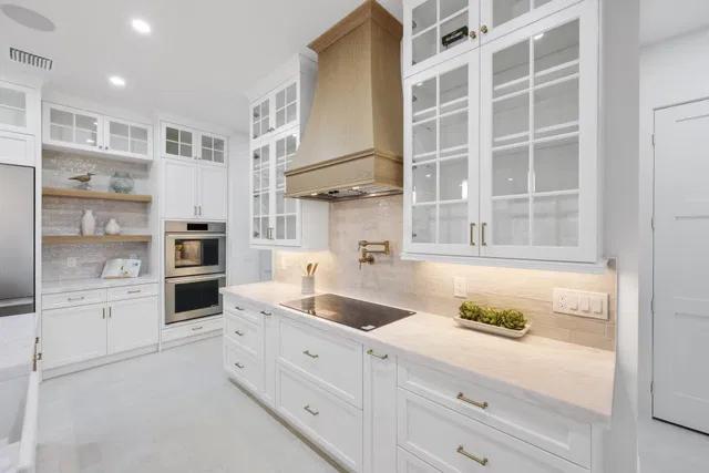 Palm Beach Isles Residence photo 22