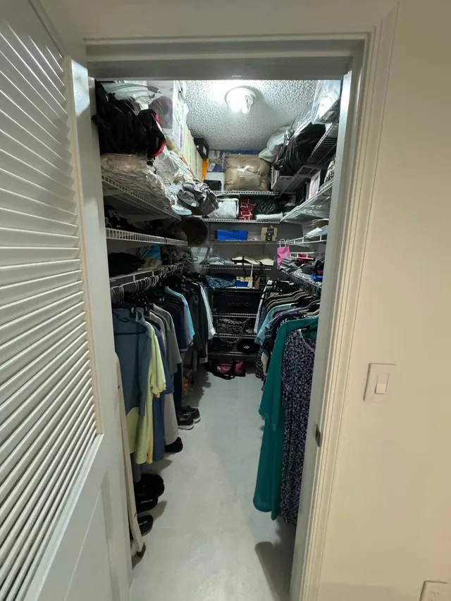 Unit 404 photo 28