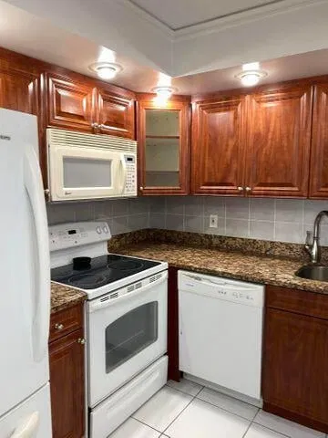 Unit 259 photo 4