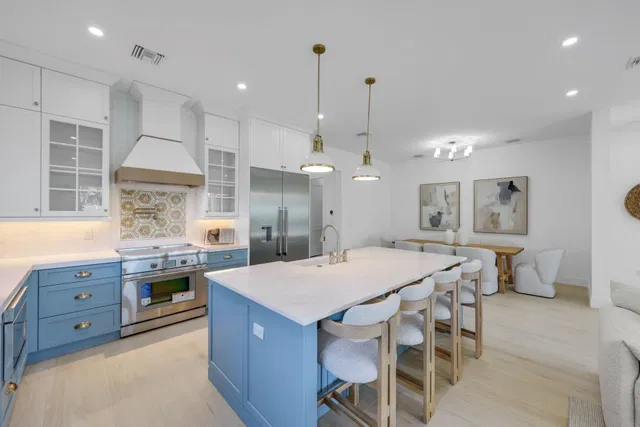 Palm Beach Shores Residence photo 12