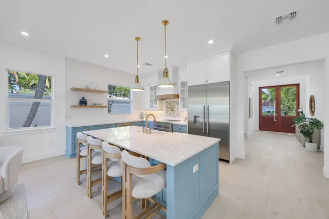 Palm Beach Shores Residence photo 14