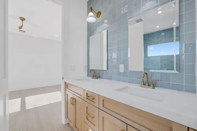 Palm Beach Shores Residence photo 32