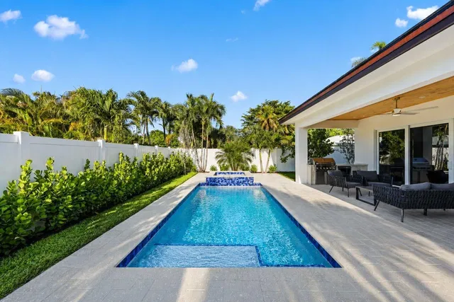 Palm Beach Shores Residence photo 37