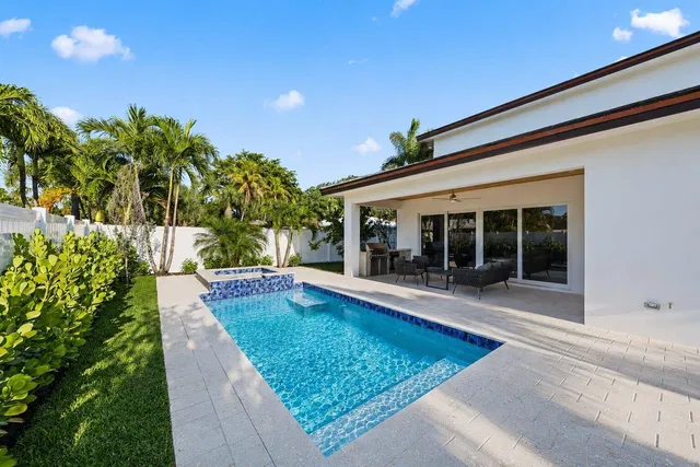Palm Beach Shores Residence photo 38
