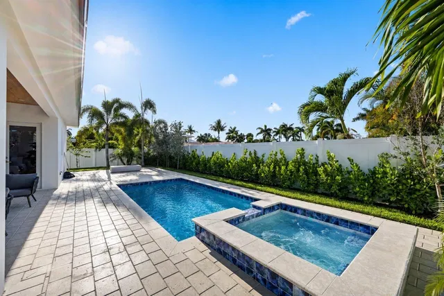 Palm Beach Shores Residence photo 39