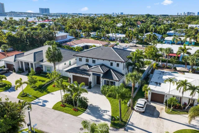 Palm Beach Shores Residence photo 42