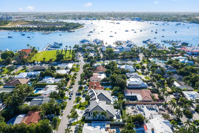 Palm Beach Shores Residence photo 43