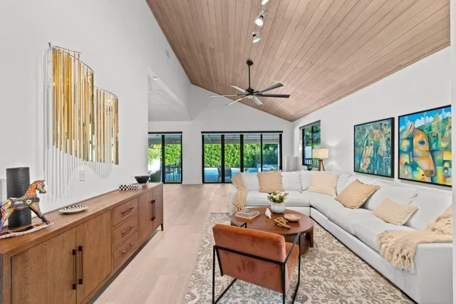 Windsor Way Residence photo 4