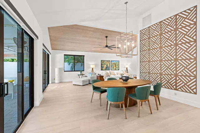 Windsor Way Residence photo 8