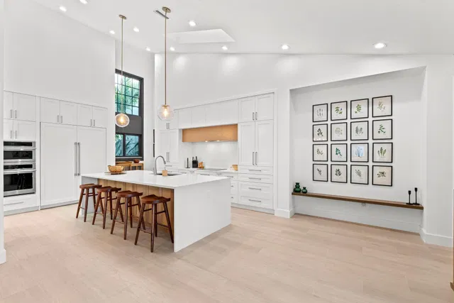 Windsor Way Residence photo 9