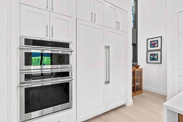 Windsor Way Residence photo 13