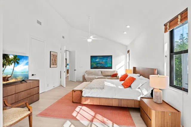 Windsor Way Residence photo 17