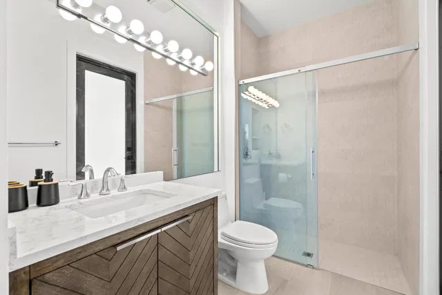 Windsor Way Residence photo 21