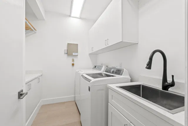 Windsor Way Residence photo 22