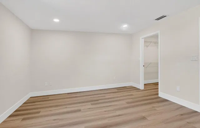  Residence photo 17