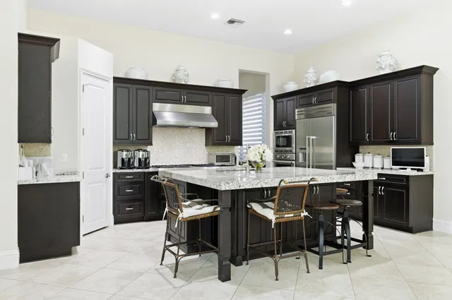 Residence photo 24