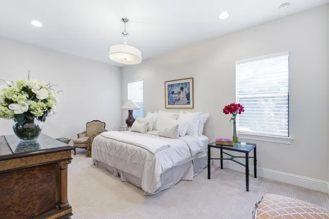 Residence photo 47