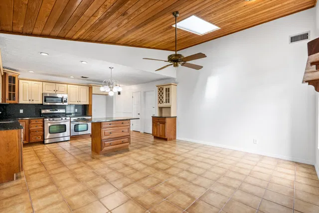 Residence photo 23