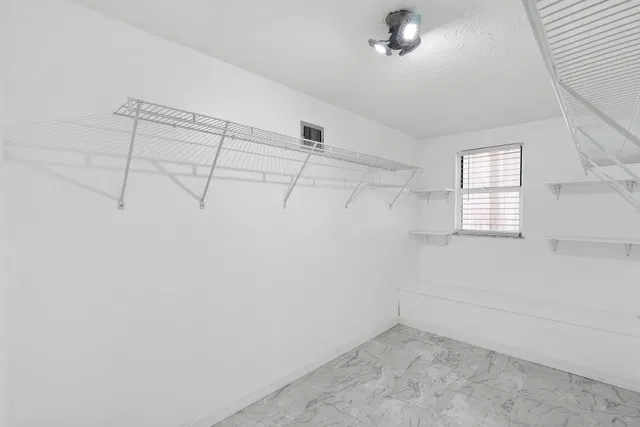 Residence photo 51
