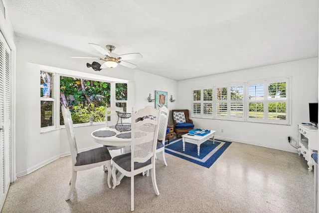 Residence photo 18