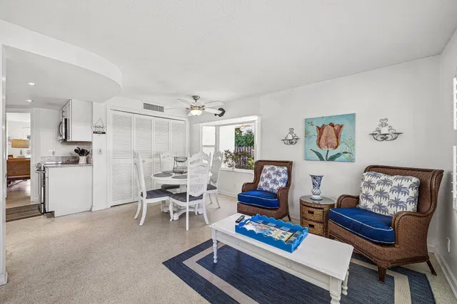 Residence photo 19