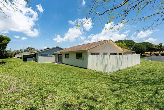 Residence photo 4