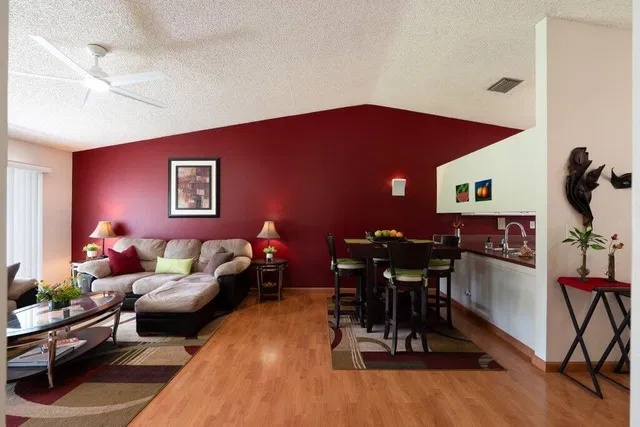 Residence photo 21