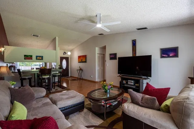 Residence photo 23