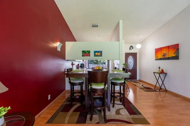 Residence photo 26