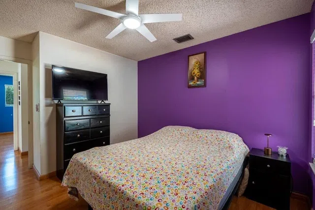 Residence photo 32