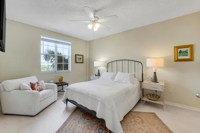 The Montecito Unit 513 photo 8