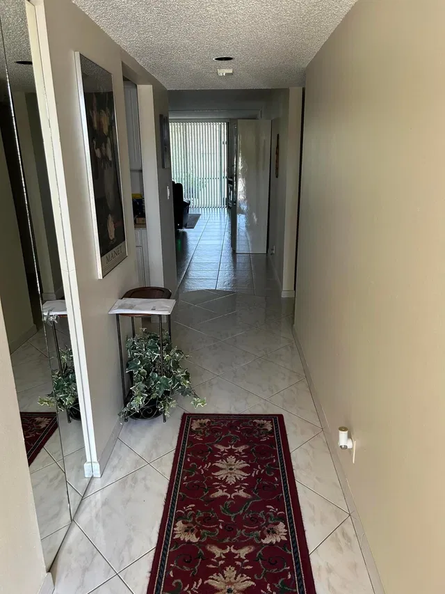 Unit 115 photo 2