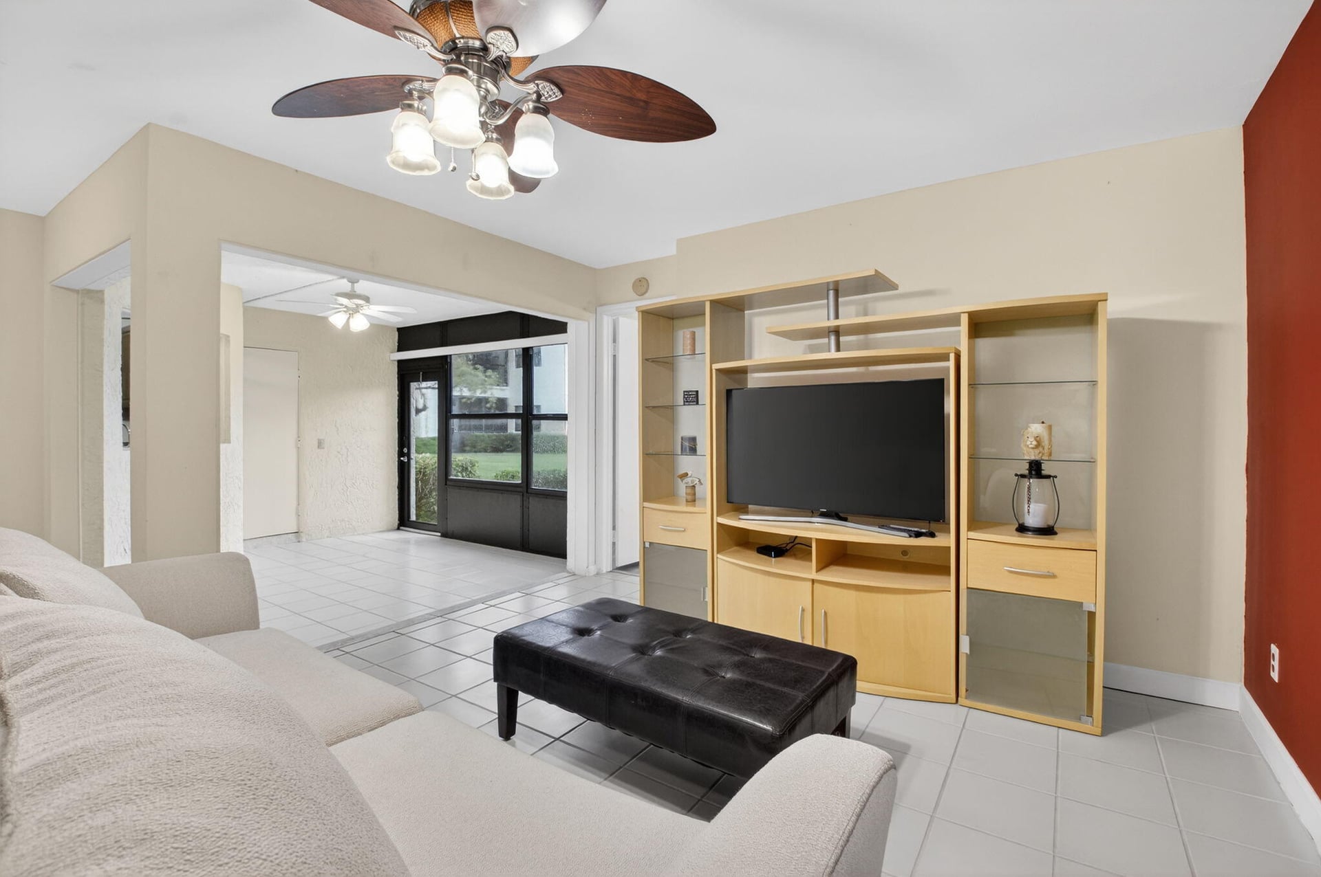 Residence photo 24