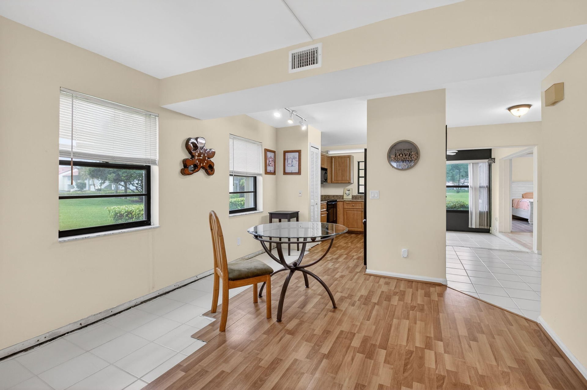 Residence photo 33