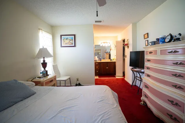 Residence photo 14