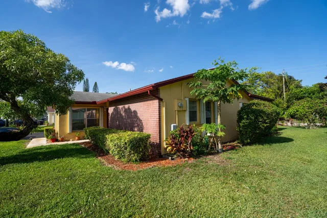 Residence photo 80