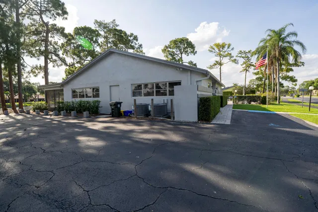 Residence photo 82