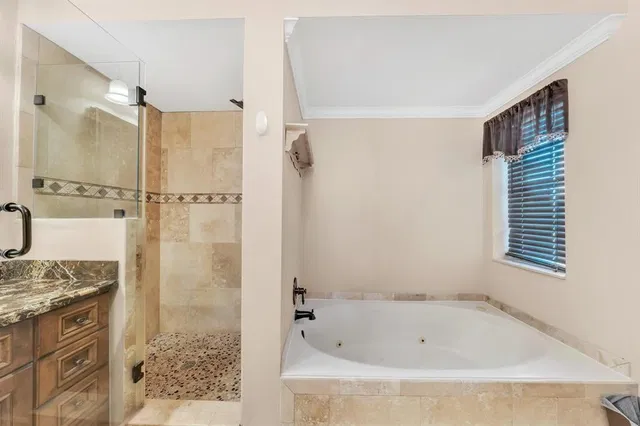 Residence photo 26