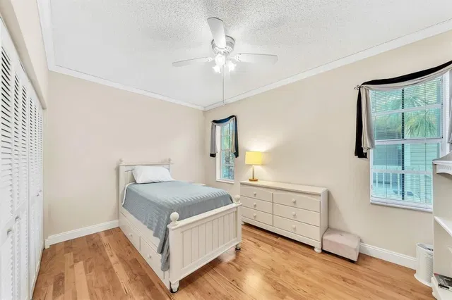 Residence photo 30