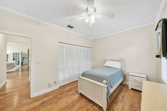 Residence photo 31