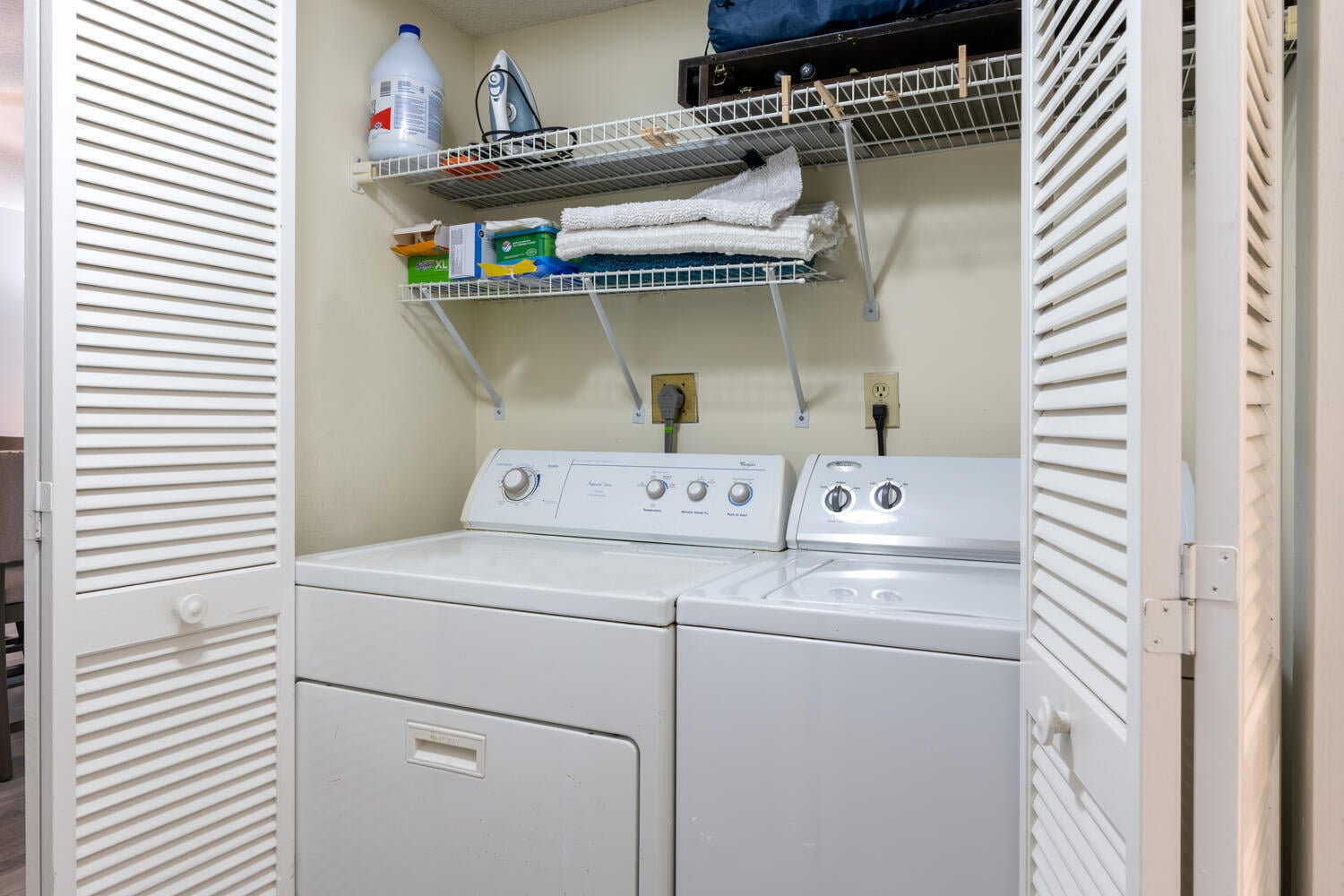 Unit 305 photo 23