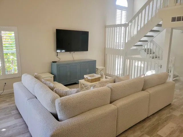 Residence photo 4