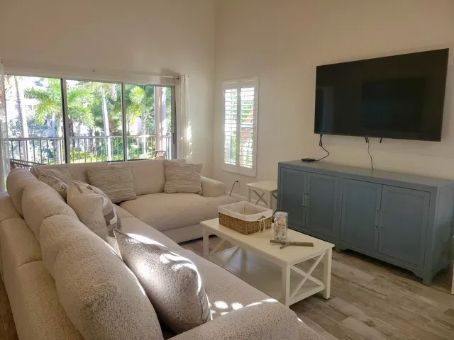 Residence photo 5