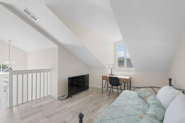 Residence photo 26
