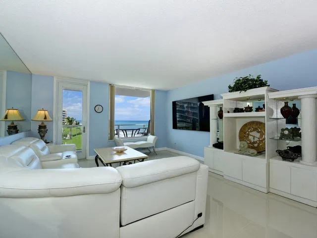 The Patrician of Palm Beach Unit 308 photo 7