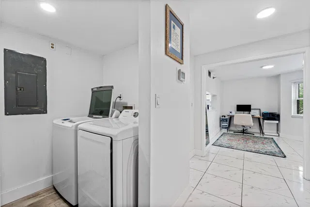 Unit 123 photo 14