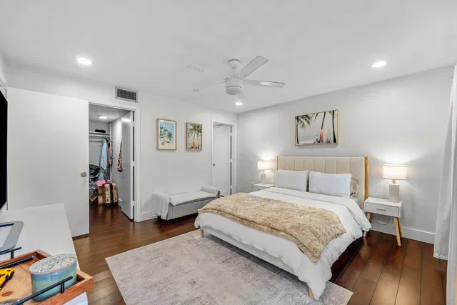 Unit 123 photo 22