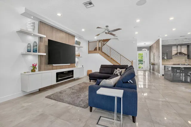 Boca Bridges Residence photo 12
