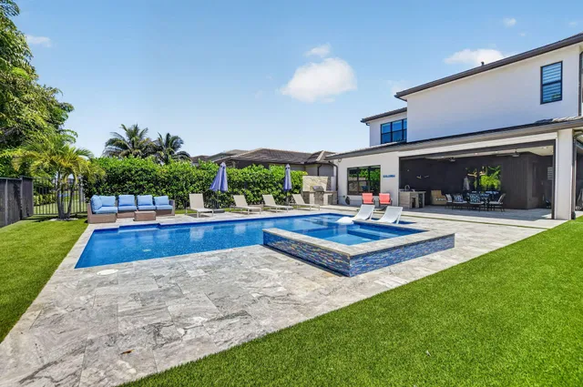 Boca Bridges Residence photo 31