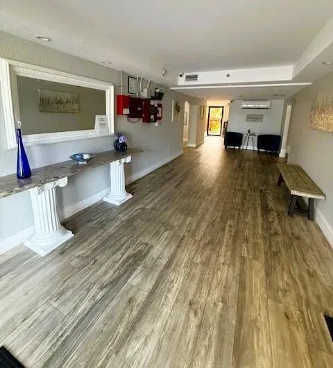 Unit Apt 502 photo 27